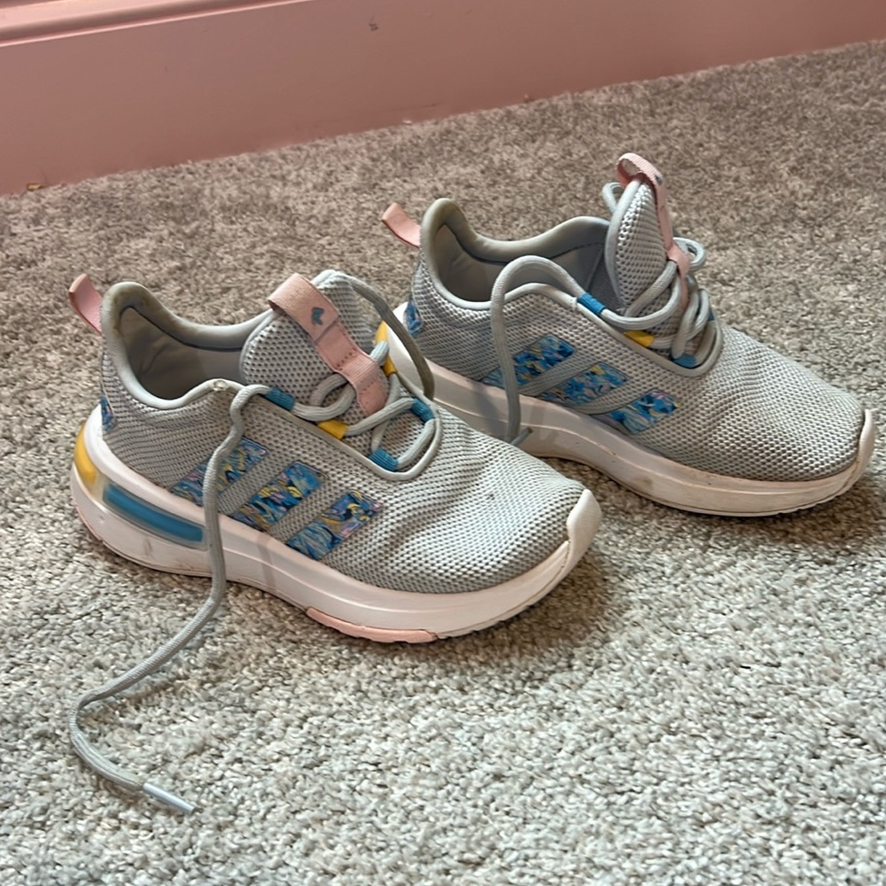 Adidas size 1 tennis shoes. Well loved
